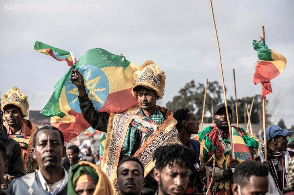 วิกฤต Tigray ของเอธิโอเปีย ทุกฝ่ายในความขัดแย้ง Tigray ของเอธิโอเปียได้ละเมิดสิทธิมนุษยชนระหว่างประเทศ ซึ่งบางฝ่ายอาจถือเป็นอาชญากรรม